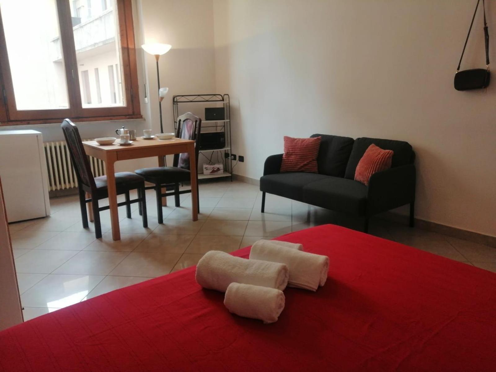 Apartamento In Front Of The Train Station! *